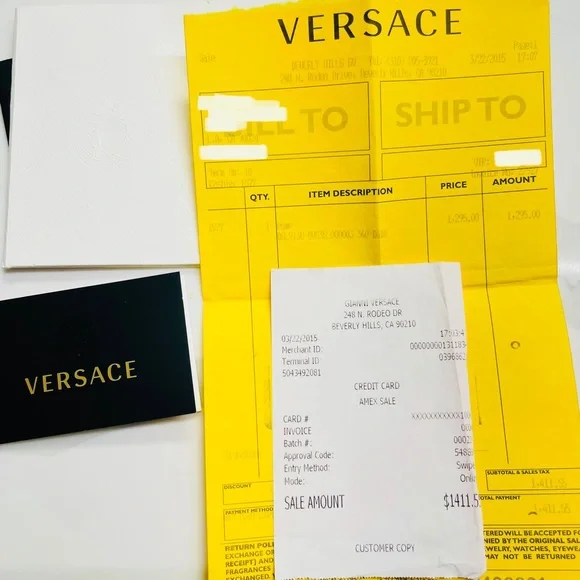 NWOT Authentic Versace classic chain purse evening clutch.